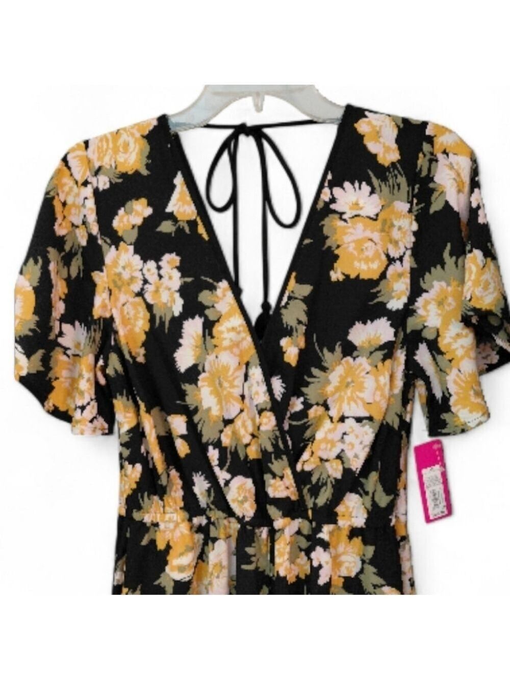 Xhilaration Floral Wide Leg Jumpsuit Open Back Tassel Tie Size Medium NWT - Picture 3 of 6